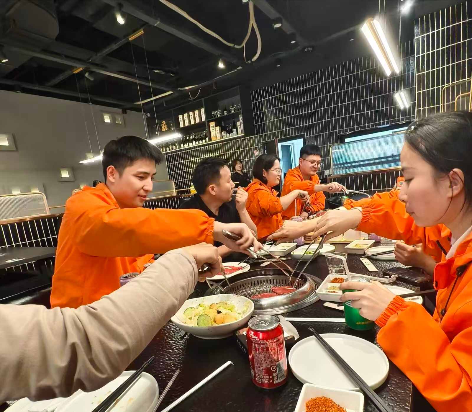 Kiel Teama Konstrua Agado Helpas Zhejiang SEAVEROPtimigi R&D & Produktadon de Hejma Kafo-Maŝino?